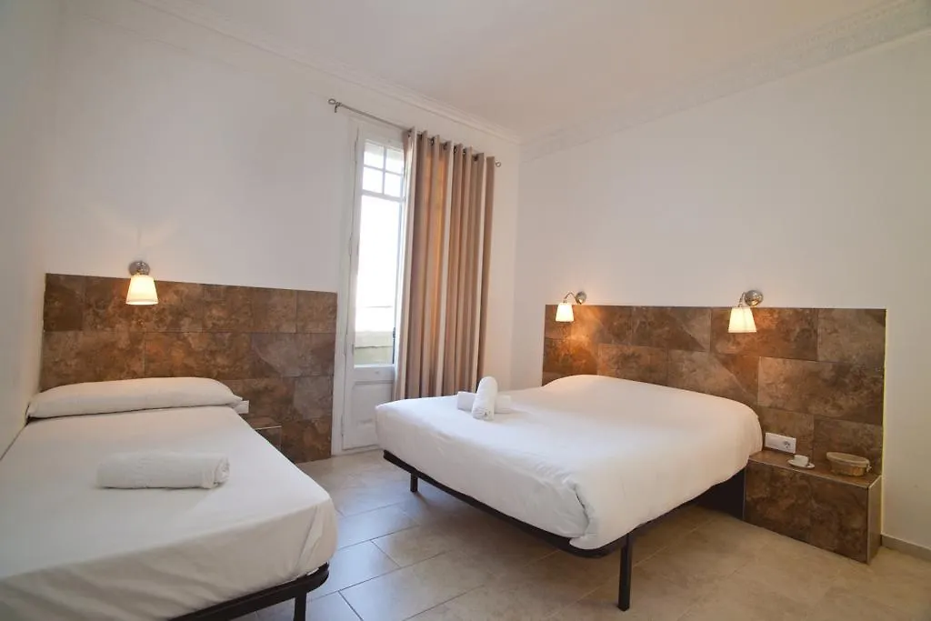 Guest house Hostal Martinval Barcelona