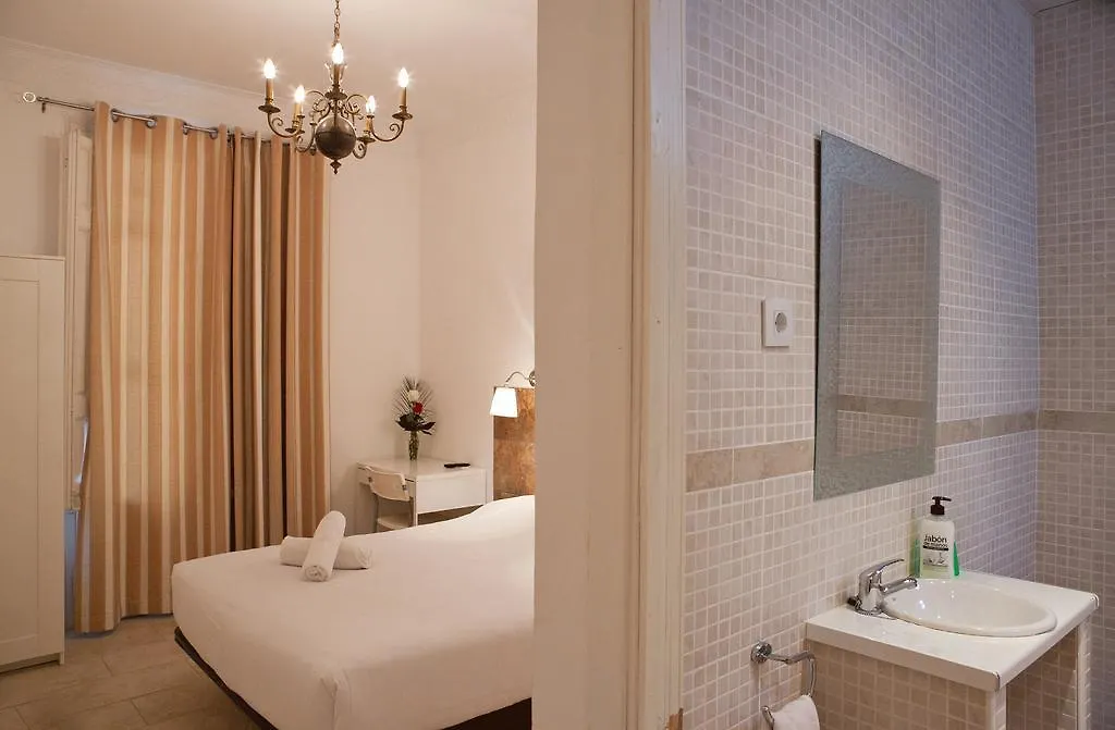 Hostal Martinval Barcelona Guest house