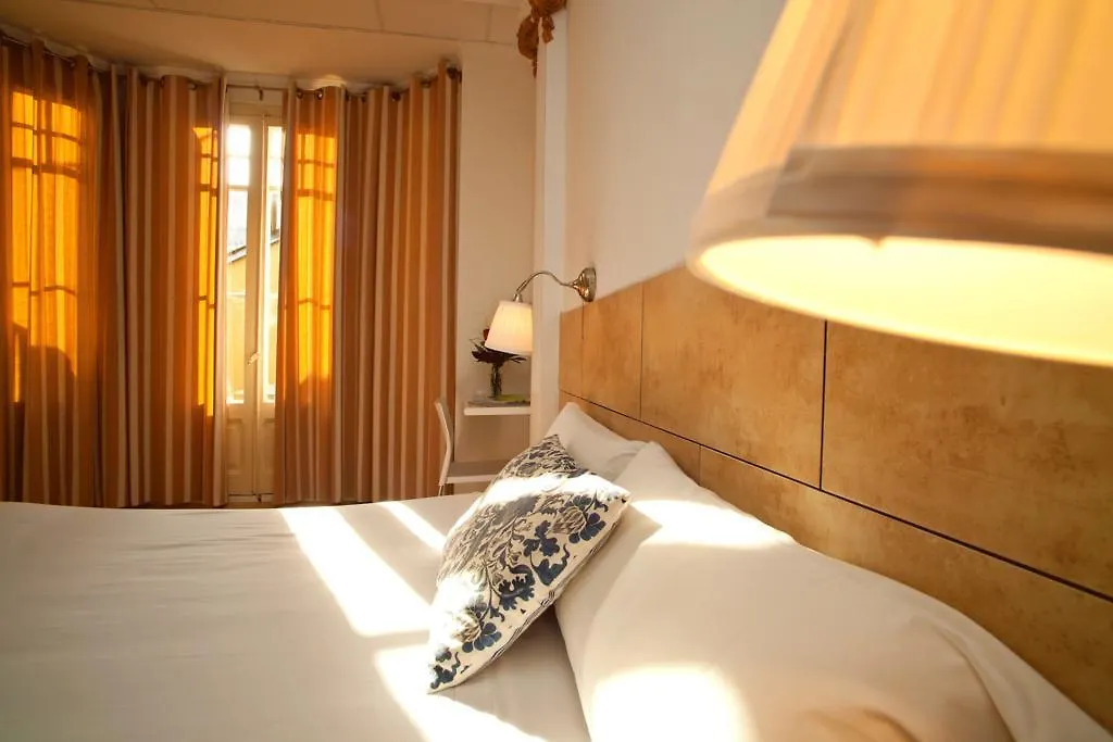 Hostal Martinval Barcelona Spain