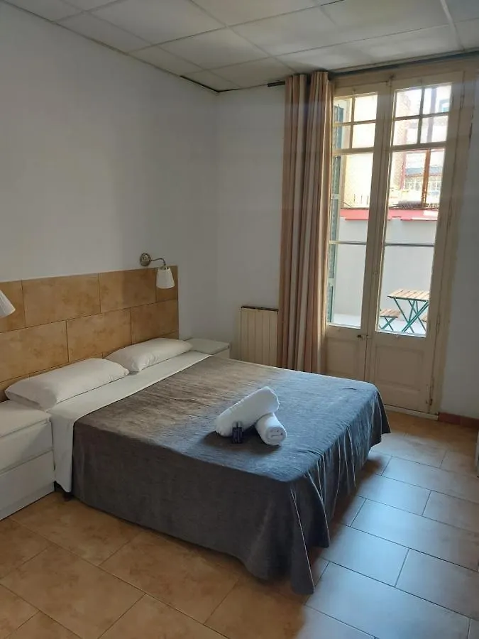 Hostal Martinval Barcelona 2*,  Spain