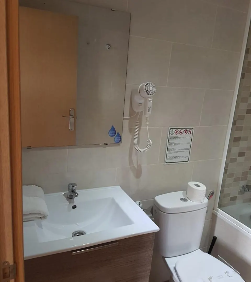 Hostal Martinval Barcelona 2*,