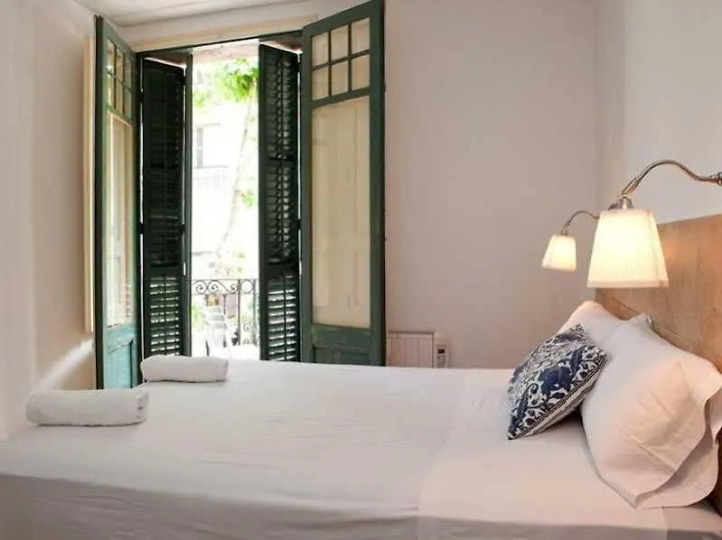 Hostal Martinval Barcelona 2*,